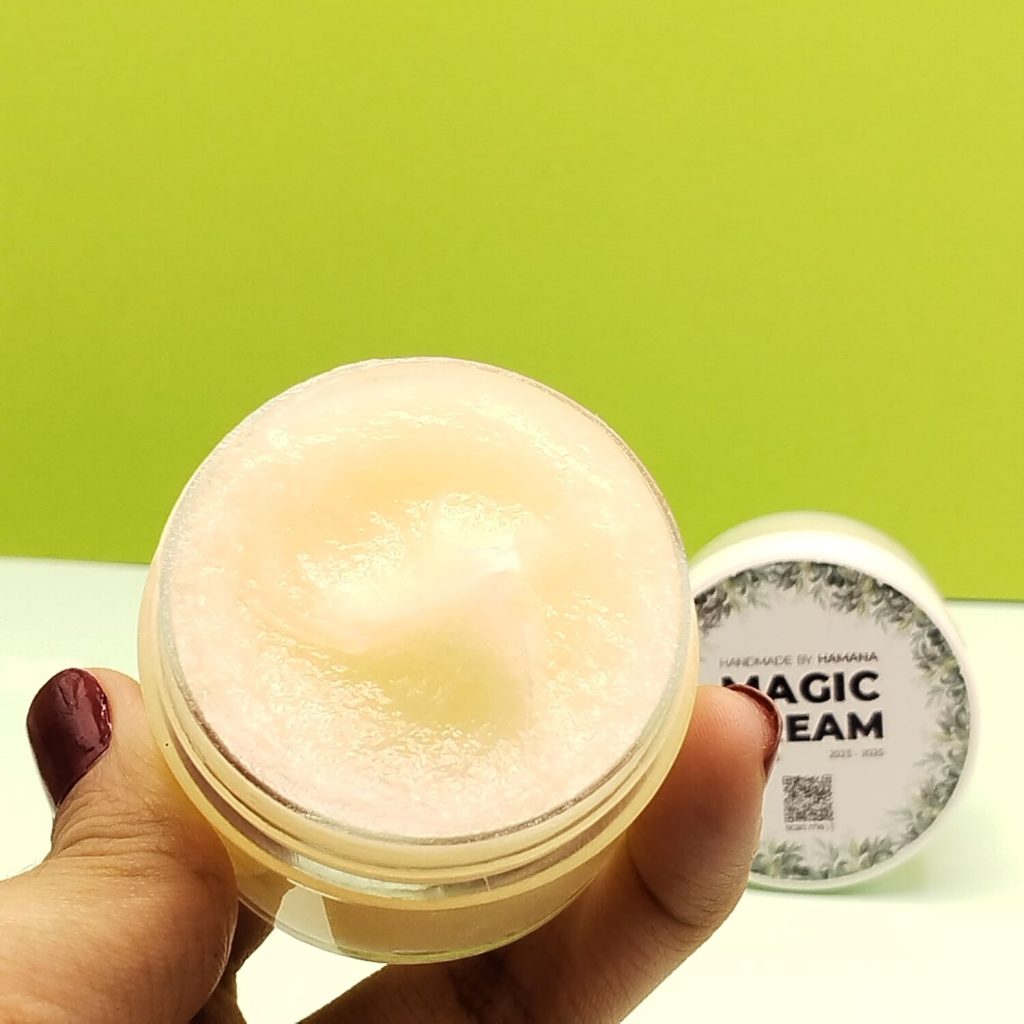 کرم نرم کننده و رفع خشکی پوست مدل Magic Cream 30