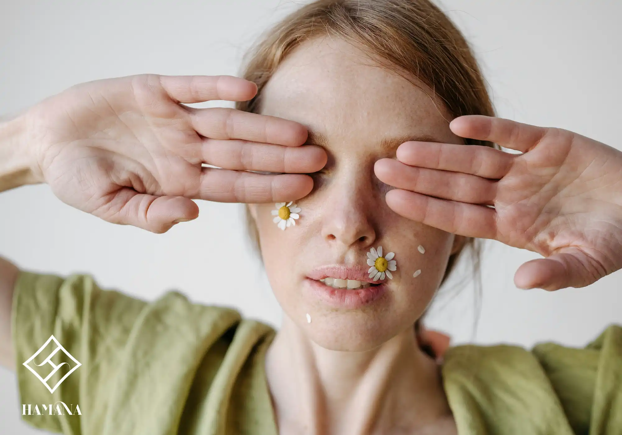 آیا نمک بدن راز پوست روشن است؟ | بررسی علمی و فواید شگفتانگیز نمک برای پوست پوستی صاف و روشن